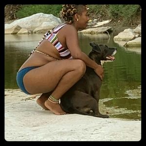 Meet your Posher, Bonita